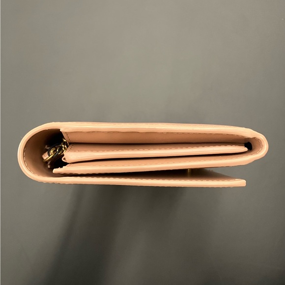 YSL Saint Laurent wallet on chain Cassandre Logo Plaque - Picture 3 of 12